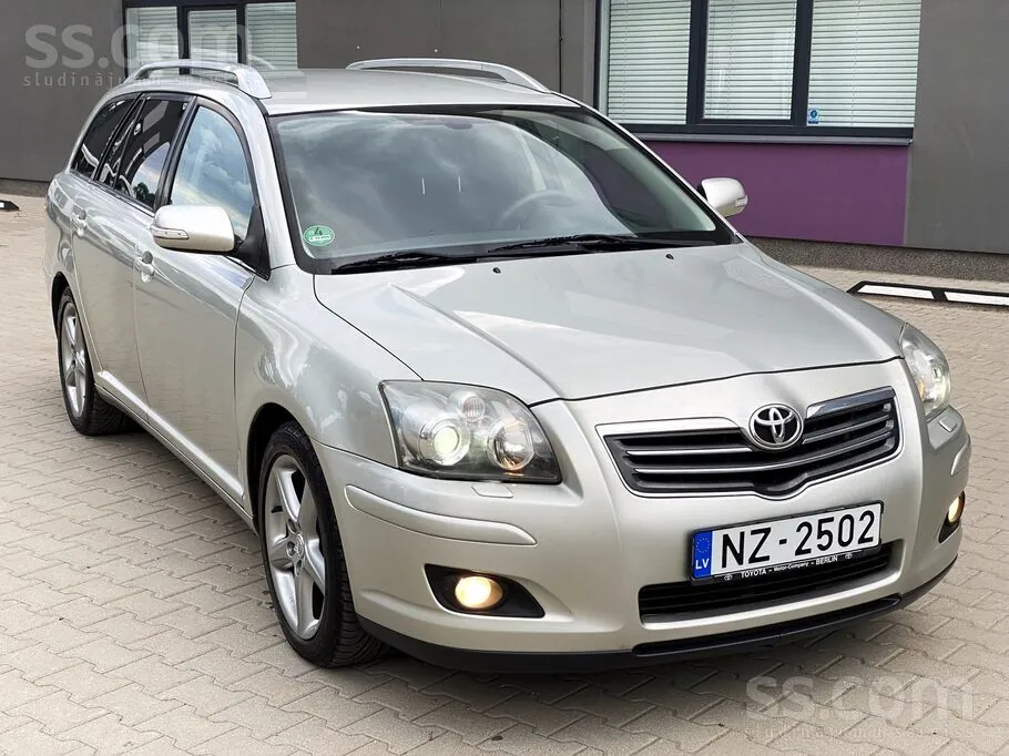 Toyota Avensis 2006 photo 2