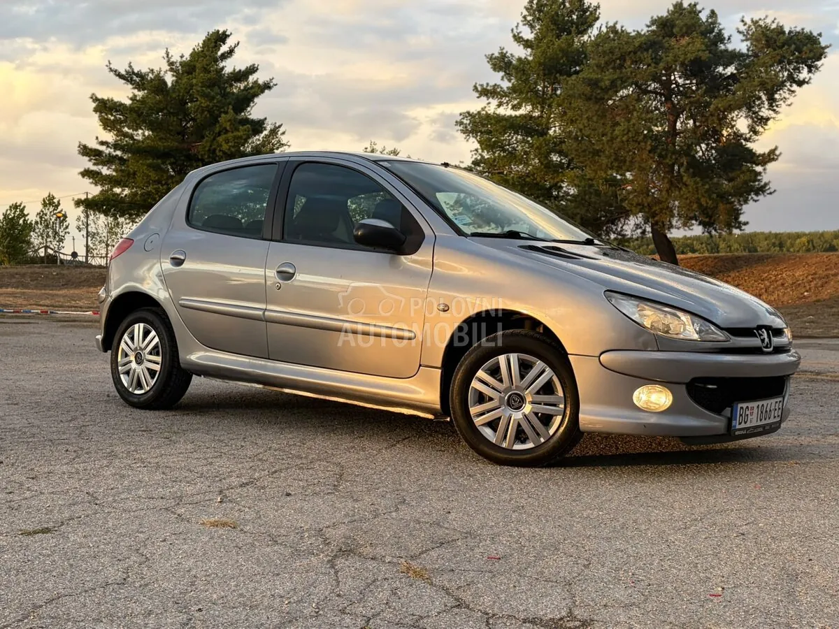 Peugeot 206 2005 photo 2