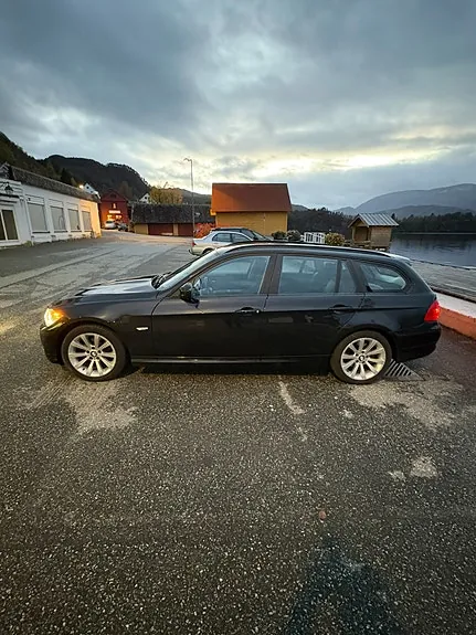 BMW 316D 2012 photo 2