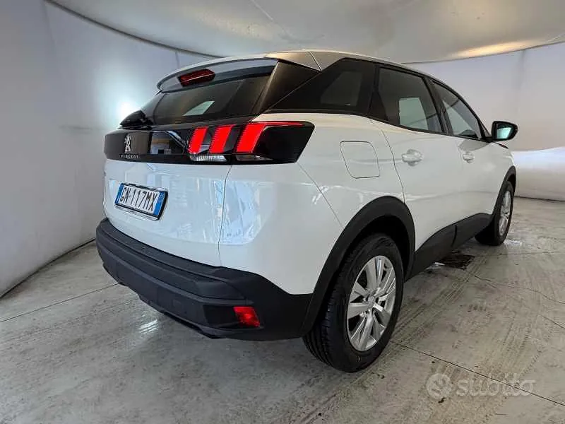 Peugeot 3008 2023 photo 5