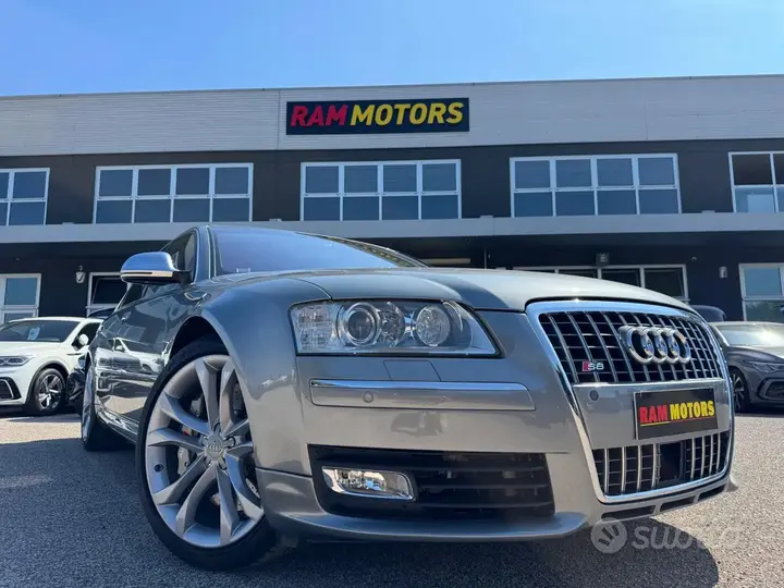Audi S8