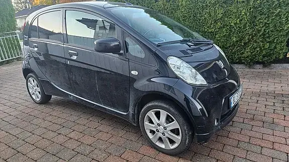 Peugeot Ion 2011 photo 3