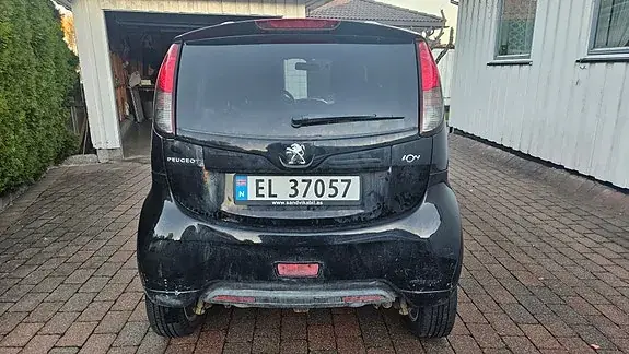 Peugeot Ion 2011 photo 4