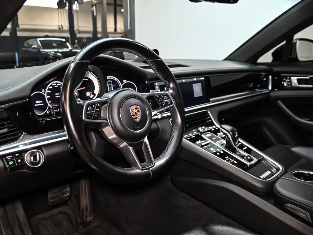 Porsche Panamera 2018 photo 3