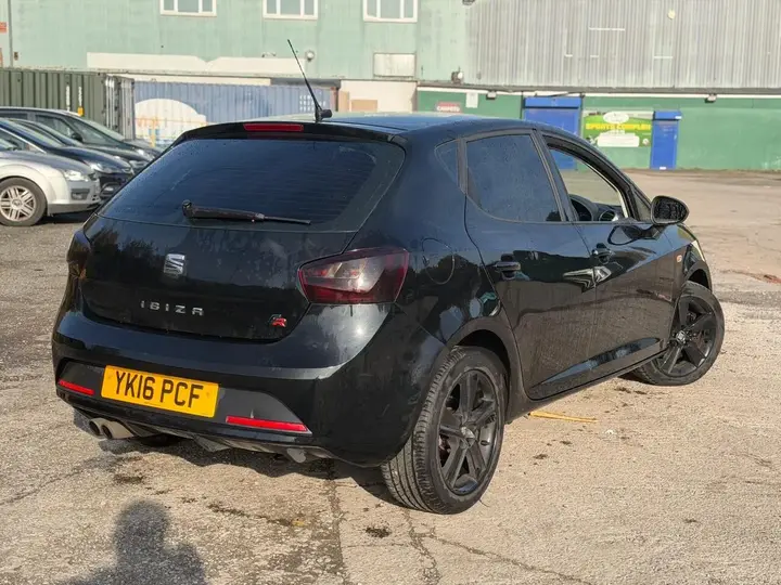 Seat Ibiza 2016 photo 4