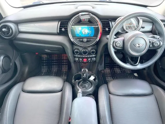 Mini Cooper 2019 photo 2
