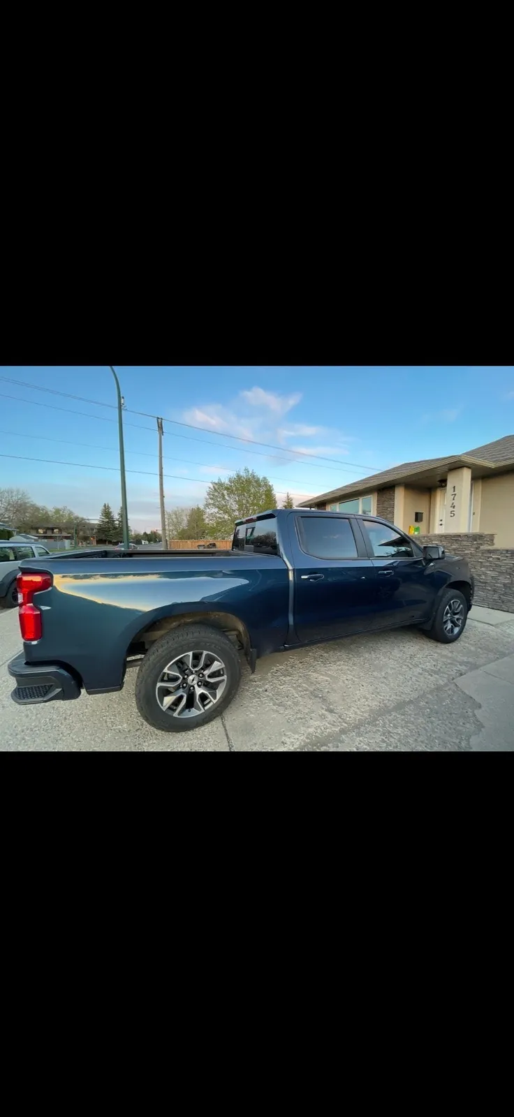 Chevrolet Silverado 1500 2021 photo 2