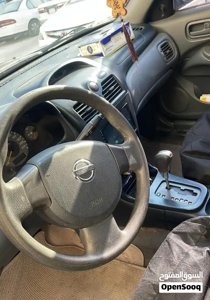 Nissan Sunny 2008 photo 2