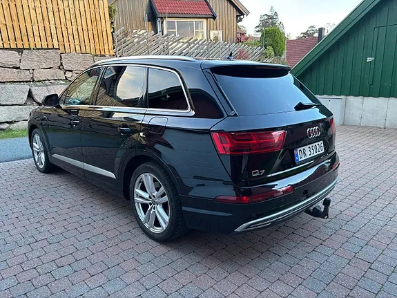 Audi Q7 2018 photo 4