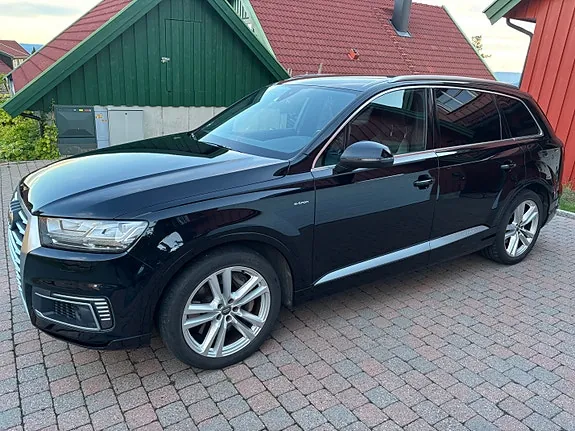Audi Q7 2018 photo 5