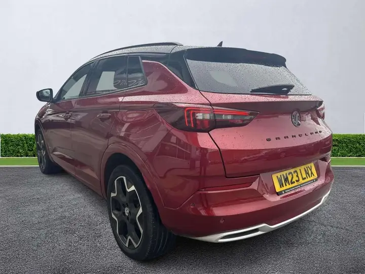 Vauxhall Grandland 2023 photo 2
