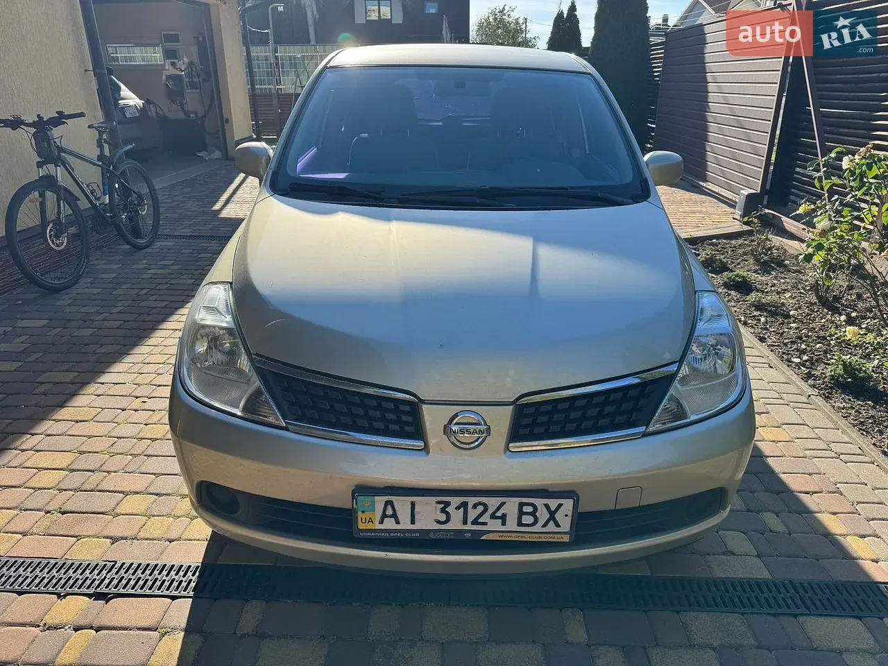 Nissan Tiida