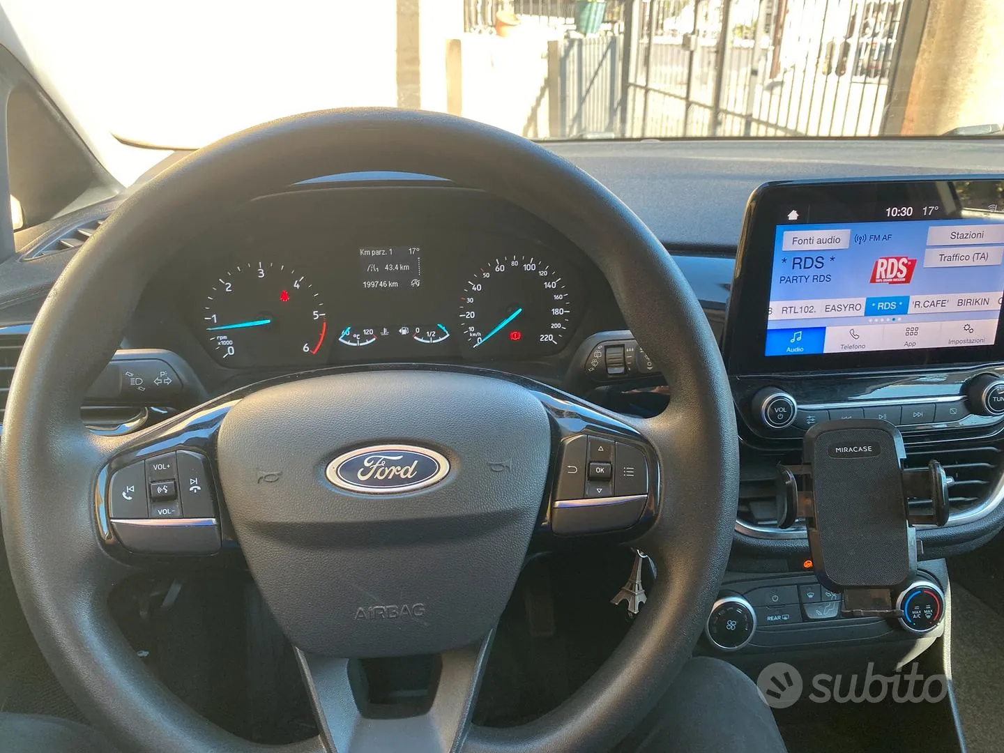 Ford Fiesta 2019 photo 2