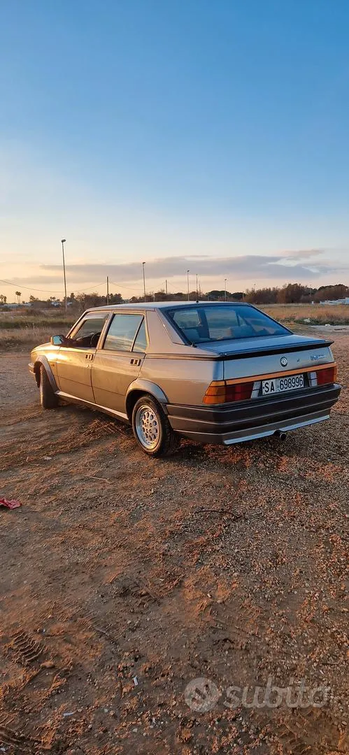 Alfa Romeo 75 Twin Spark 1988 photo 2