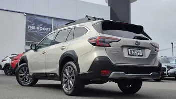 Subaru Outback 2024 photo 4