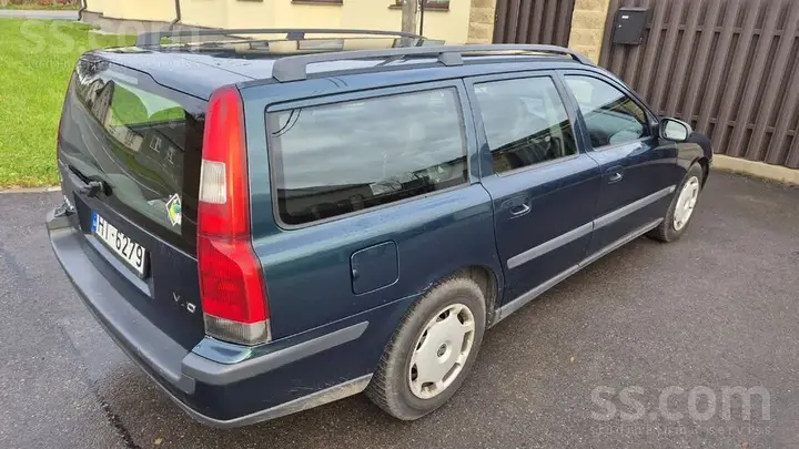 Volvo V70 2000 photo 3