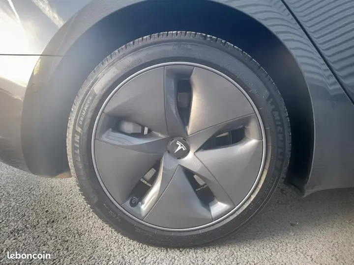 Tesla Model 3 2022 photo 5