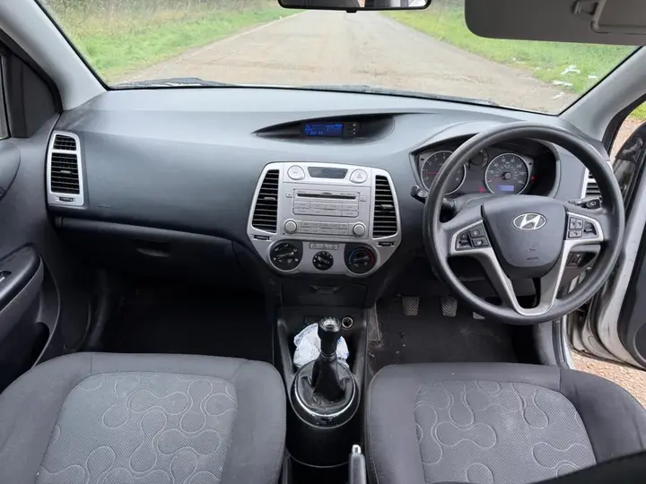 Hyundai I20 2012 photo 3