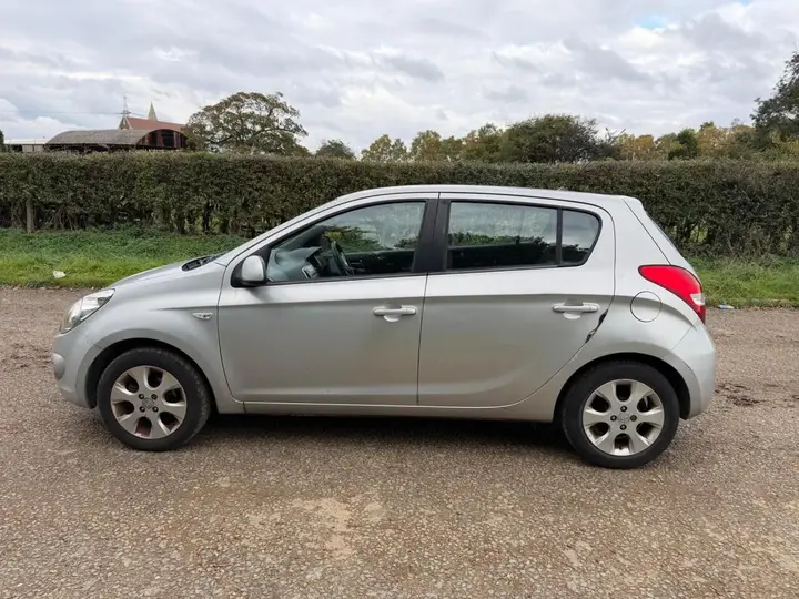 Hyundai I20 2012 photo 4