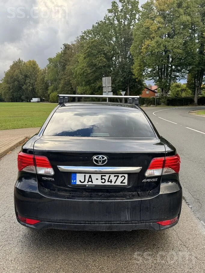 Toyota Avensis 2012 photo 3