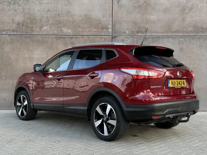 Nissan Qashqai 2015 photo 2