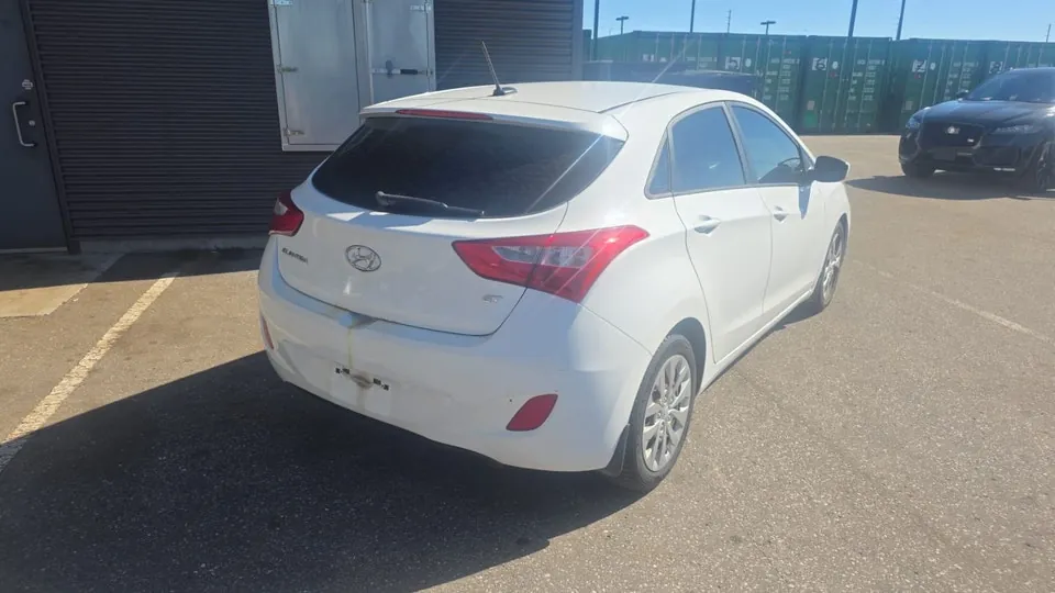 Hyundai Elantra 2016 photo 4