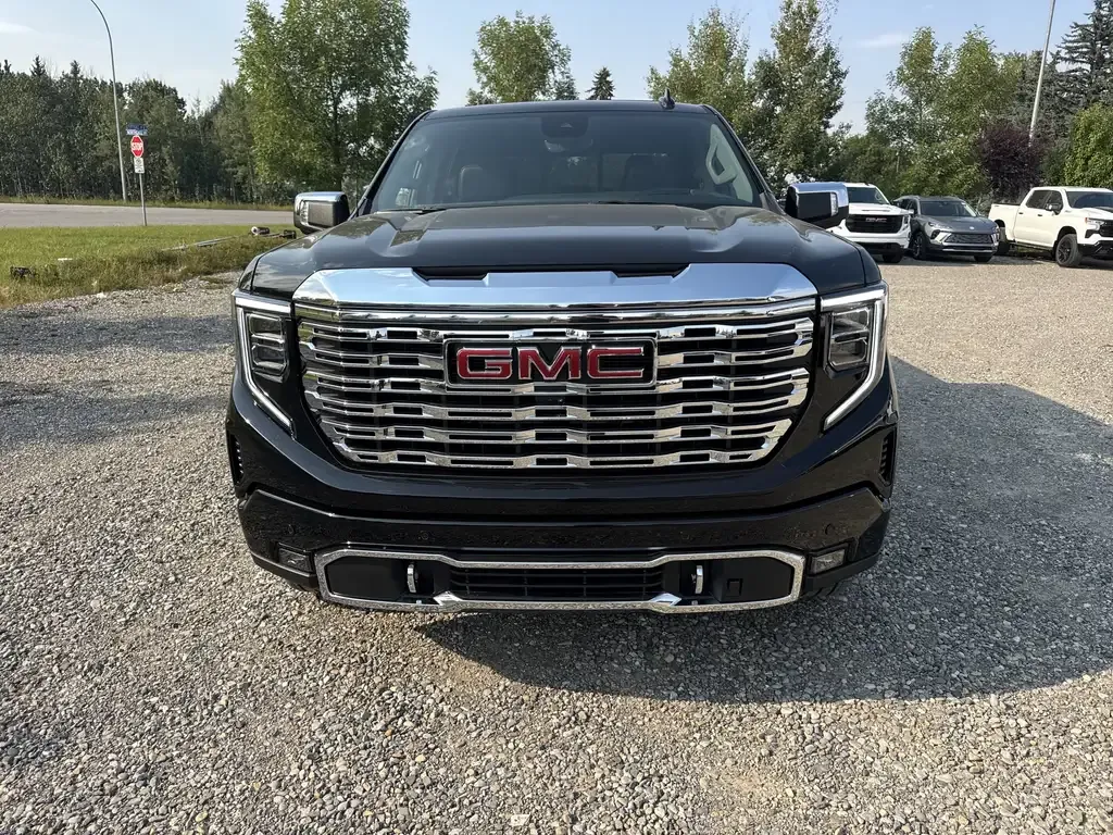GMC Sierra 1500 2026 photo 2