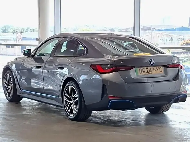 BMW I4 2024 photo 2