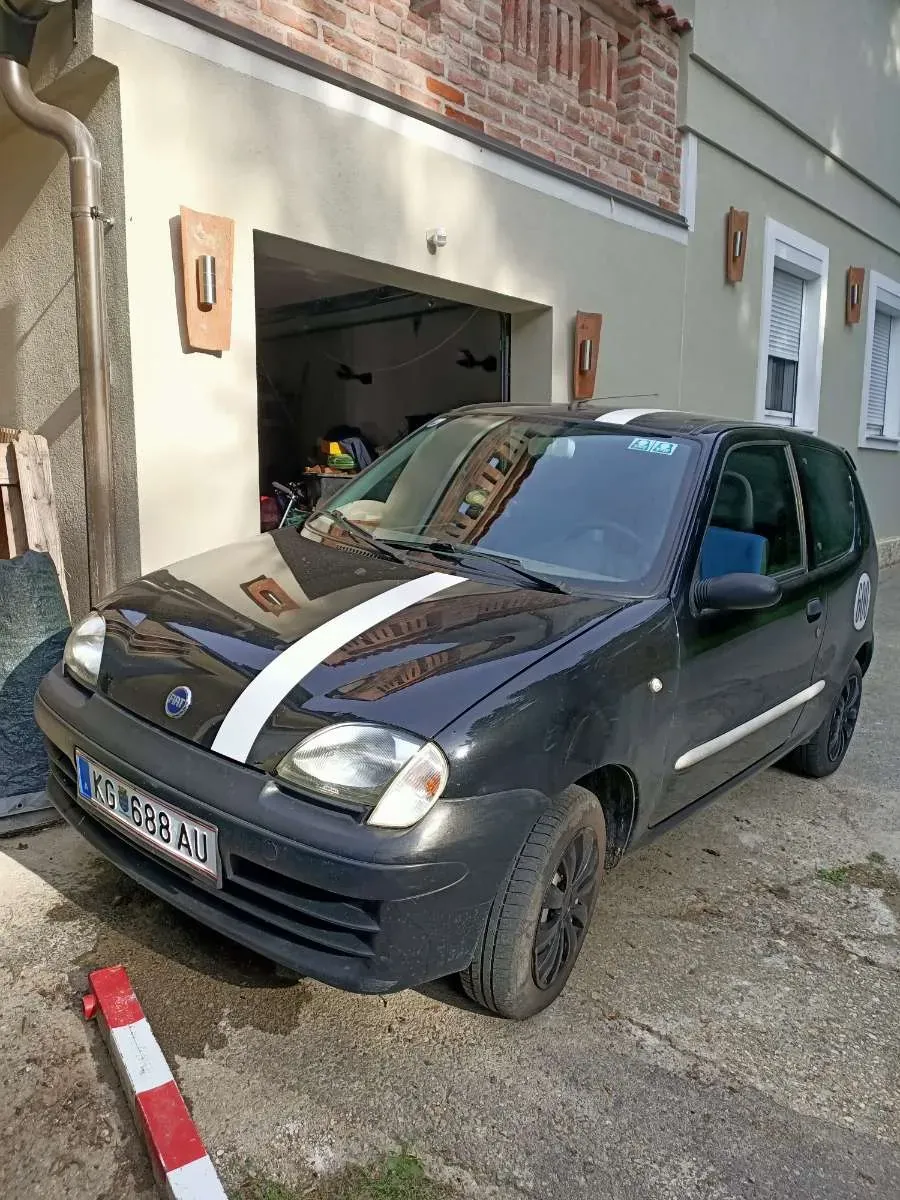 Fiat Seicento 2001 photo 2