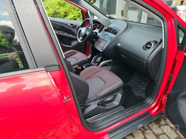 Seat Altea 2004 photo 4