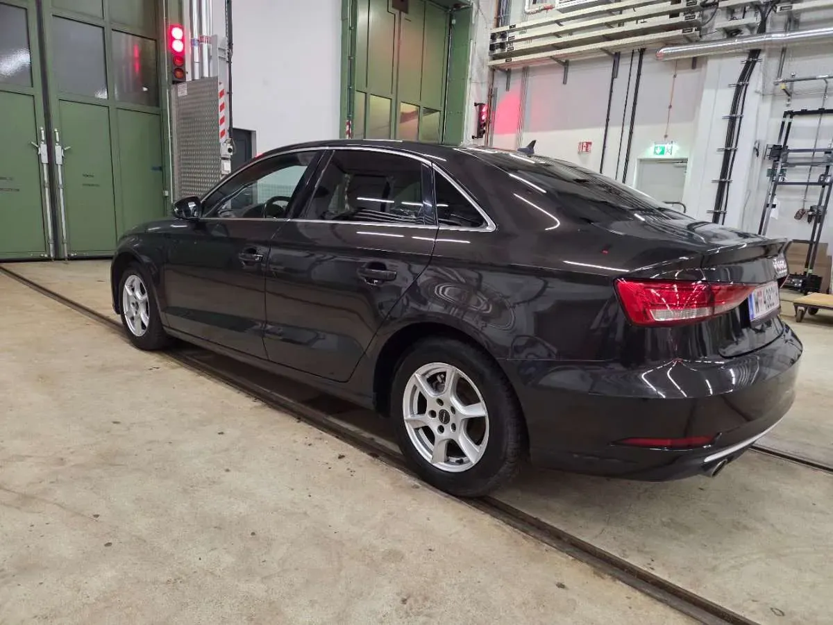 Audi A3 2016 photo 3