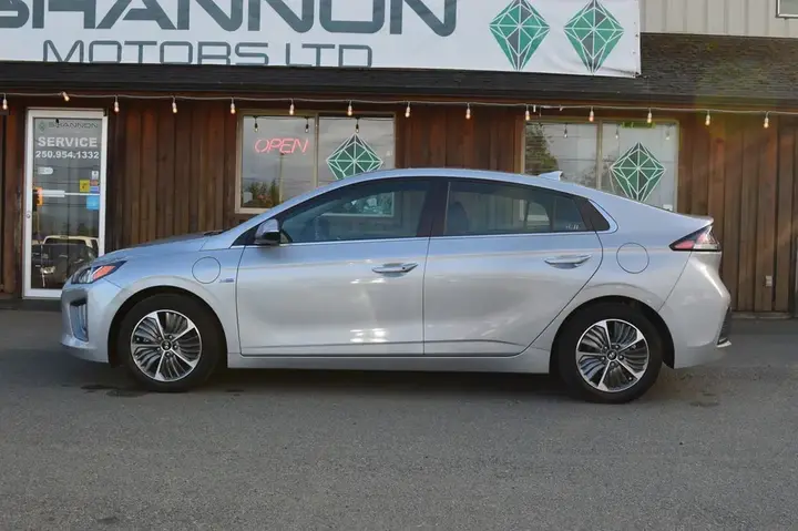 Hyundai Ioniq 2020 photo 2