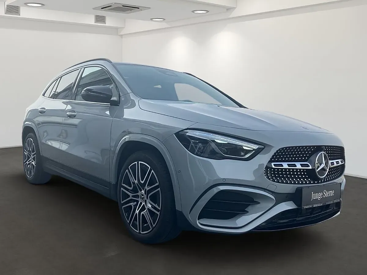 Mercedes-Benz Gla Class 2025 photo 3