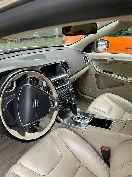 Volvo S60 2011 photo 5