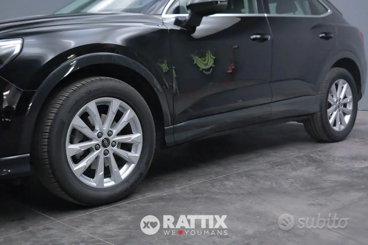 Audi Q3 2023 photo 4