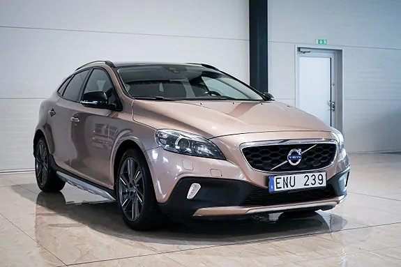 Volvo V40 Cross Country 2013 photo 3