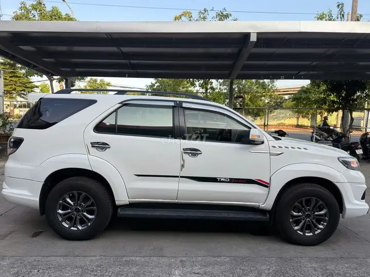 Toyota Fortuner 2016 photo 4