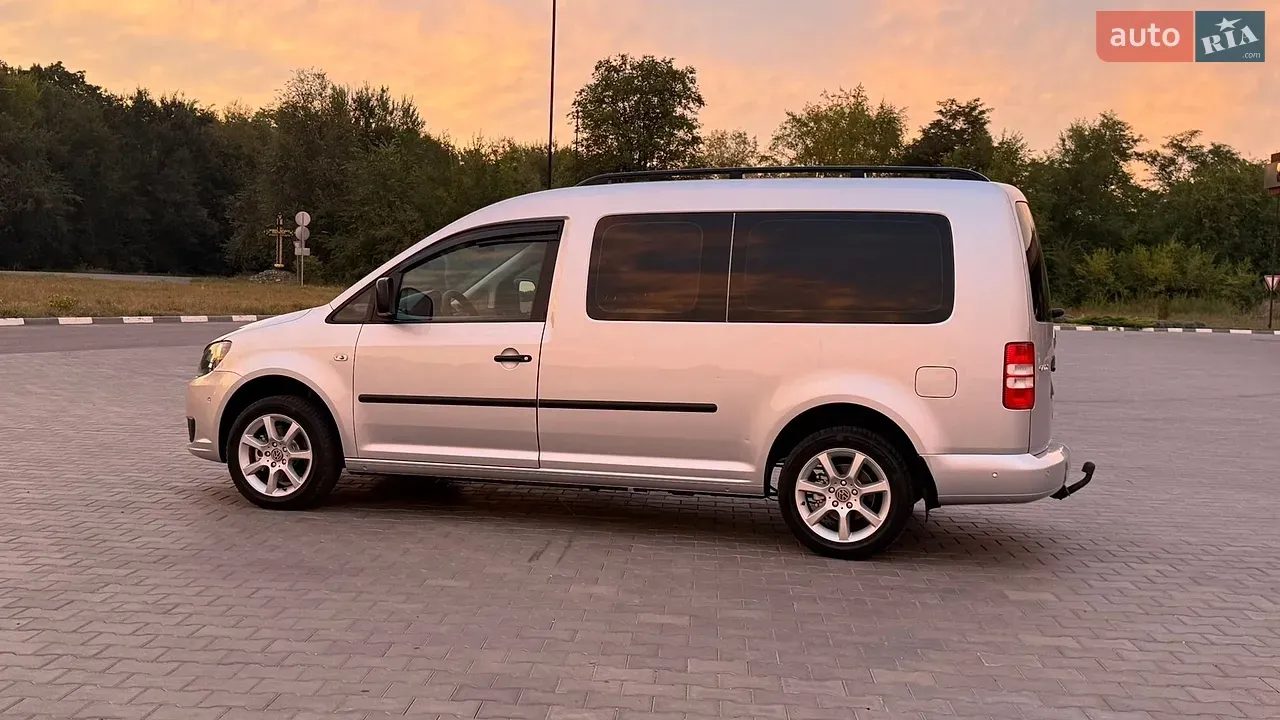 Volkswagen Caddy 2012 photo 2