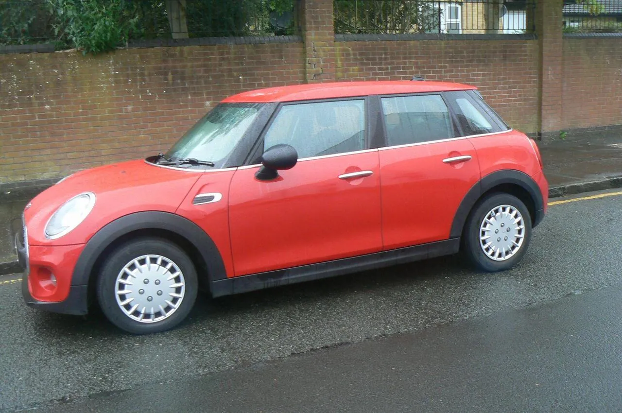 Mini Hatch 2017 photo 5