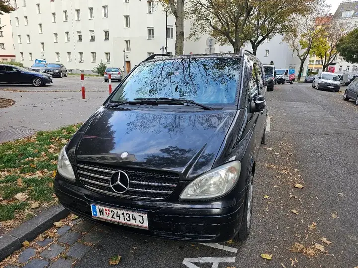 Mercedes-Benz Viano 2008 photo 2