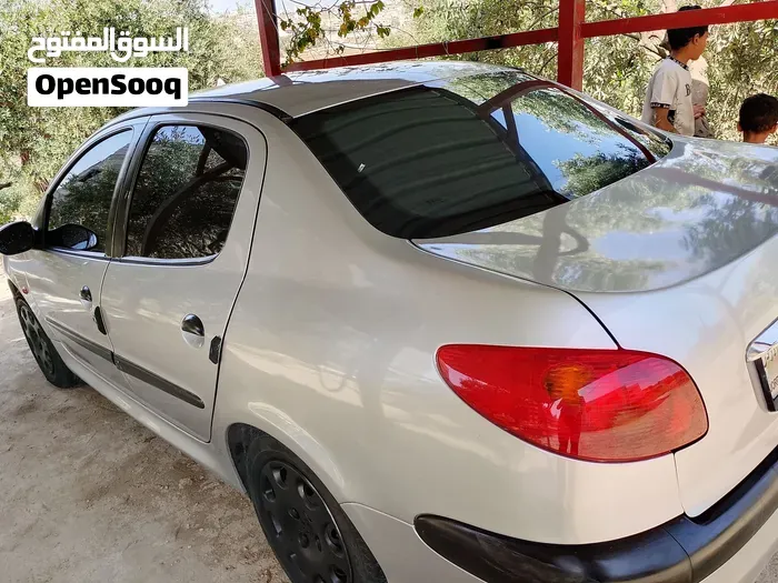 Peugeot 206 2009 photo 4