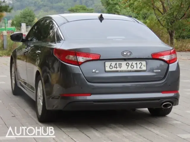 Kia K5 2013 photo 4