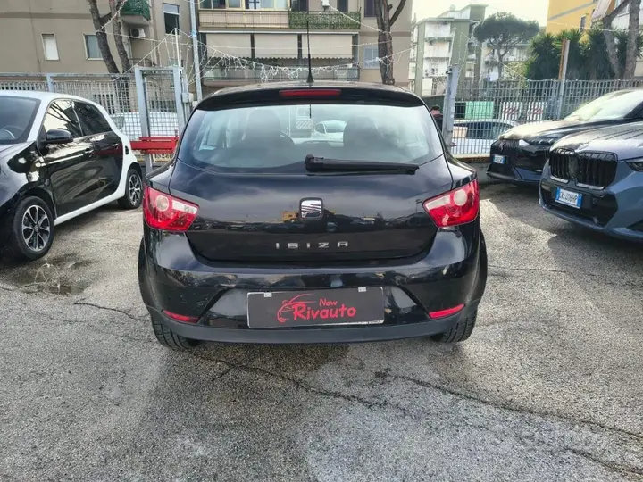 Seat Ibiza 2011 photo 4