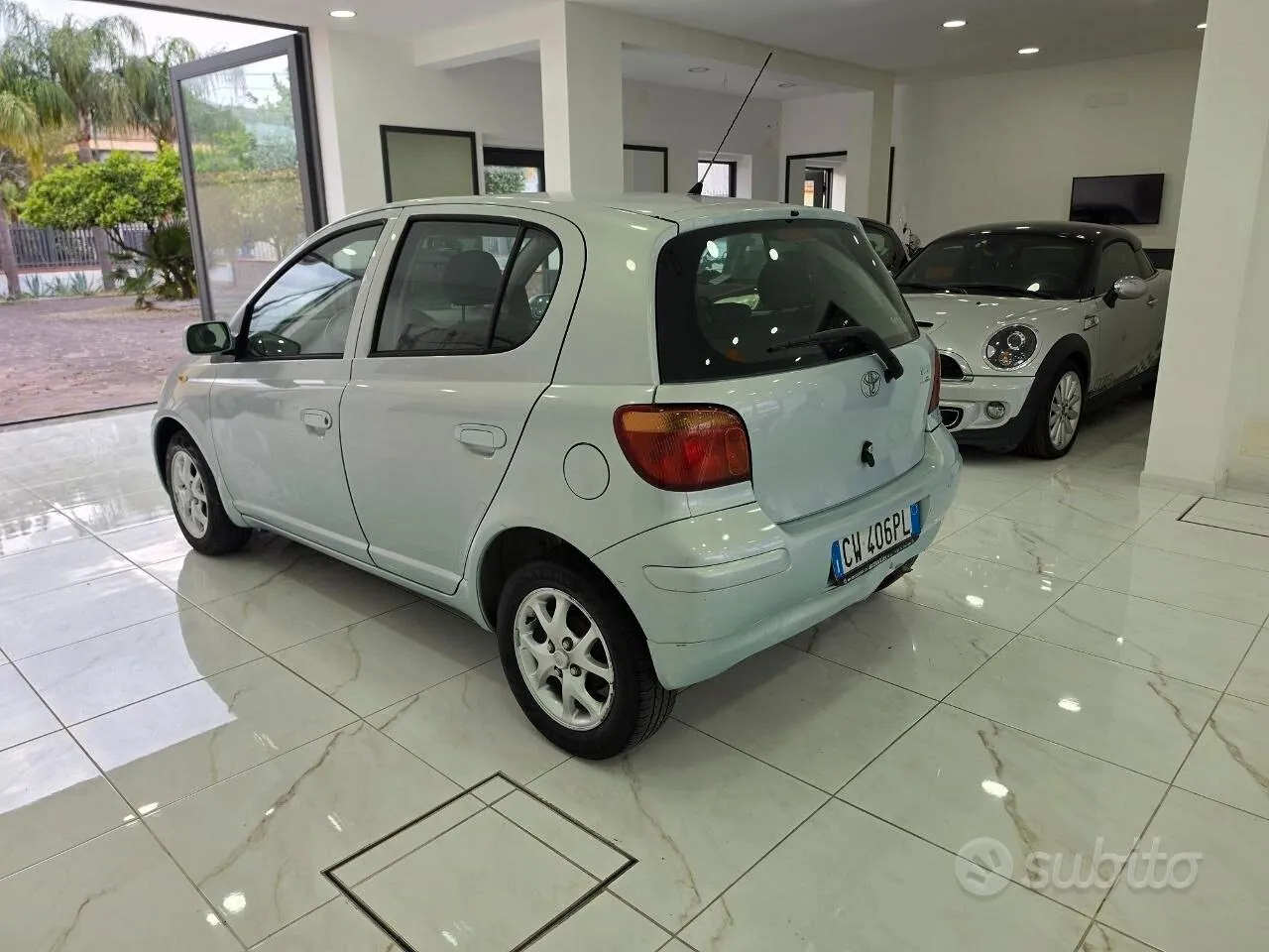 Toyota Yaris 2005 photo 4
