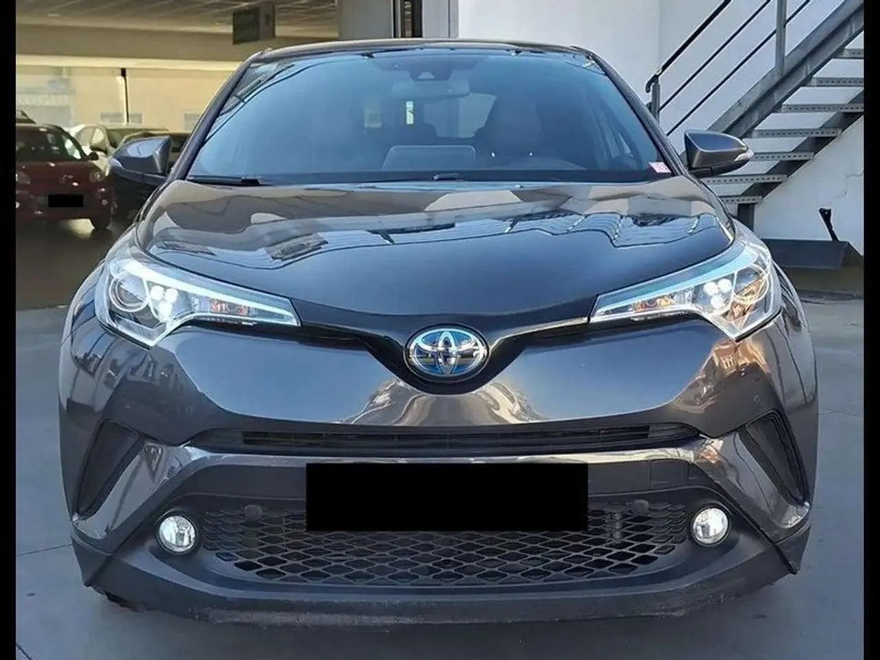 Toyota C-Hr 2018 photo 2