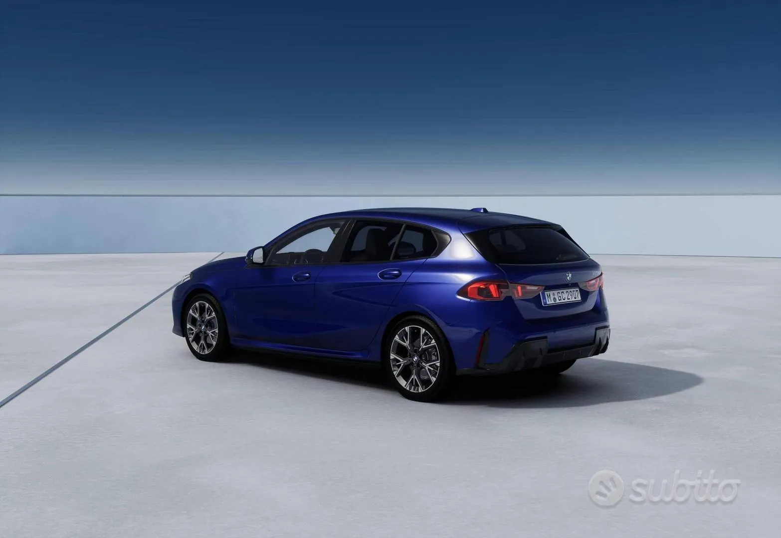 BMW 1 Series 2024 photo 2