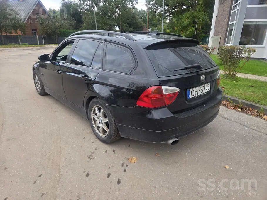BMW 320 2007 photo 4
