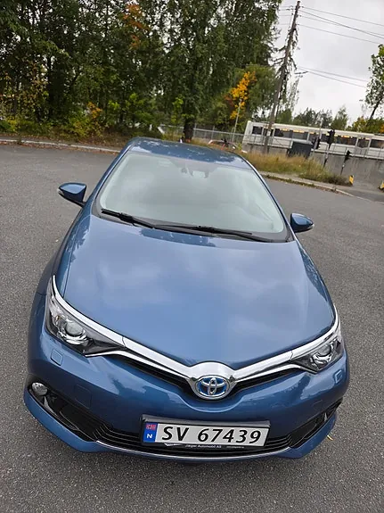 Toyota Auris 2015 photo 3