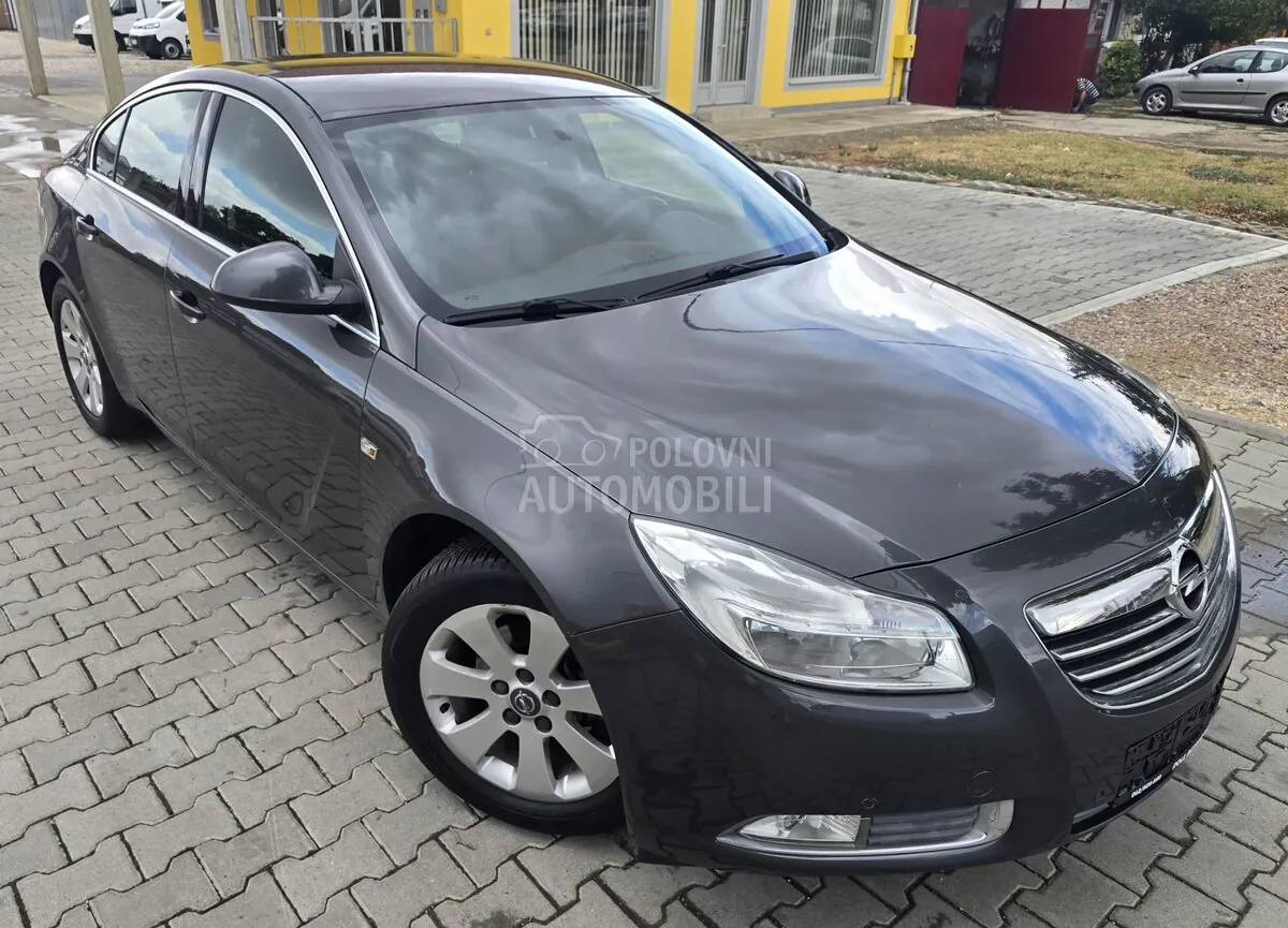 Opel Insignia 2011 photo 2