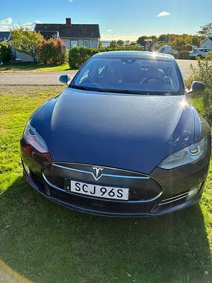 Tesla Model S 2015 photo 4